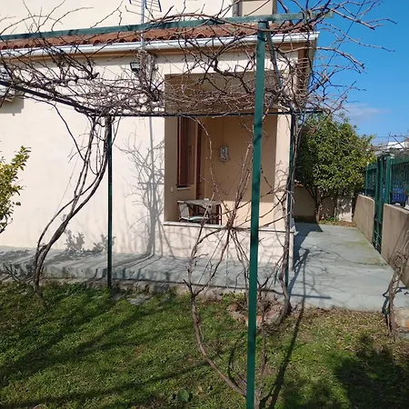 150 Metres From The 度假居