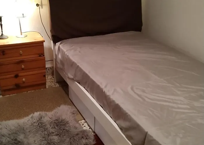 150 Metres From The * 帕特雷