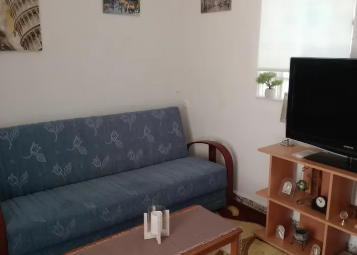 度假居 150 Metres From The *