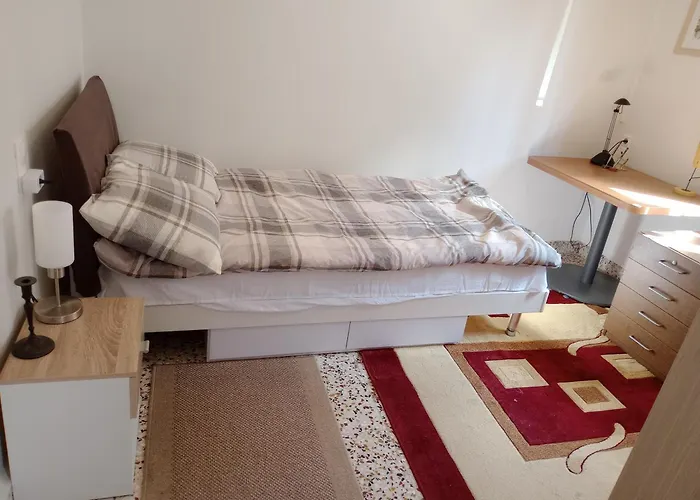 150 Metres From The 帕特雷